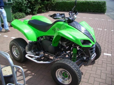 Quad Kawasaki 700_9