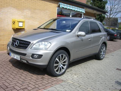 Mercedes Benz_3